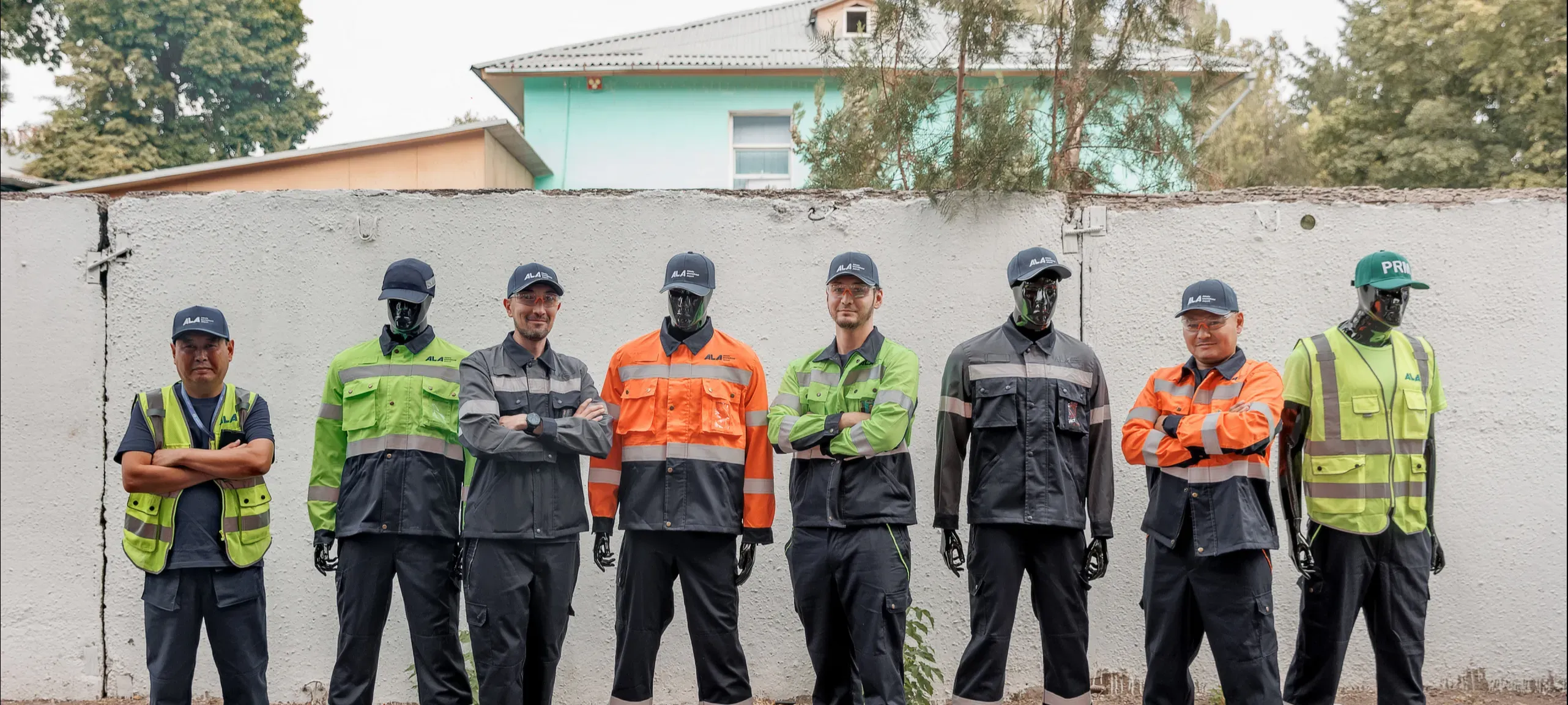 Алматы халықаралық әуежайында жұмысшыларға қызмет көрсету орталығы ашылды